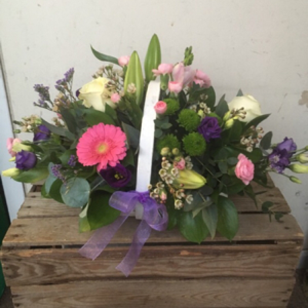 Basket arrangement Product Image